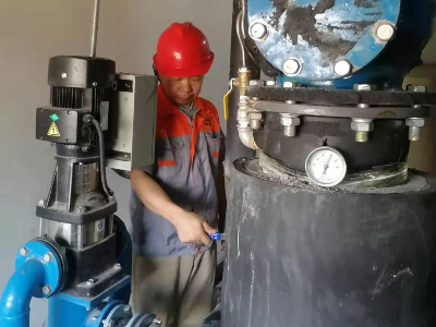 胶球清洗装置哪家好？沛德水处理这样的胶球装置厂家怎么样？